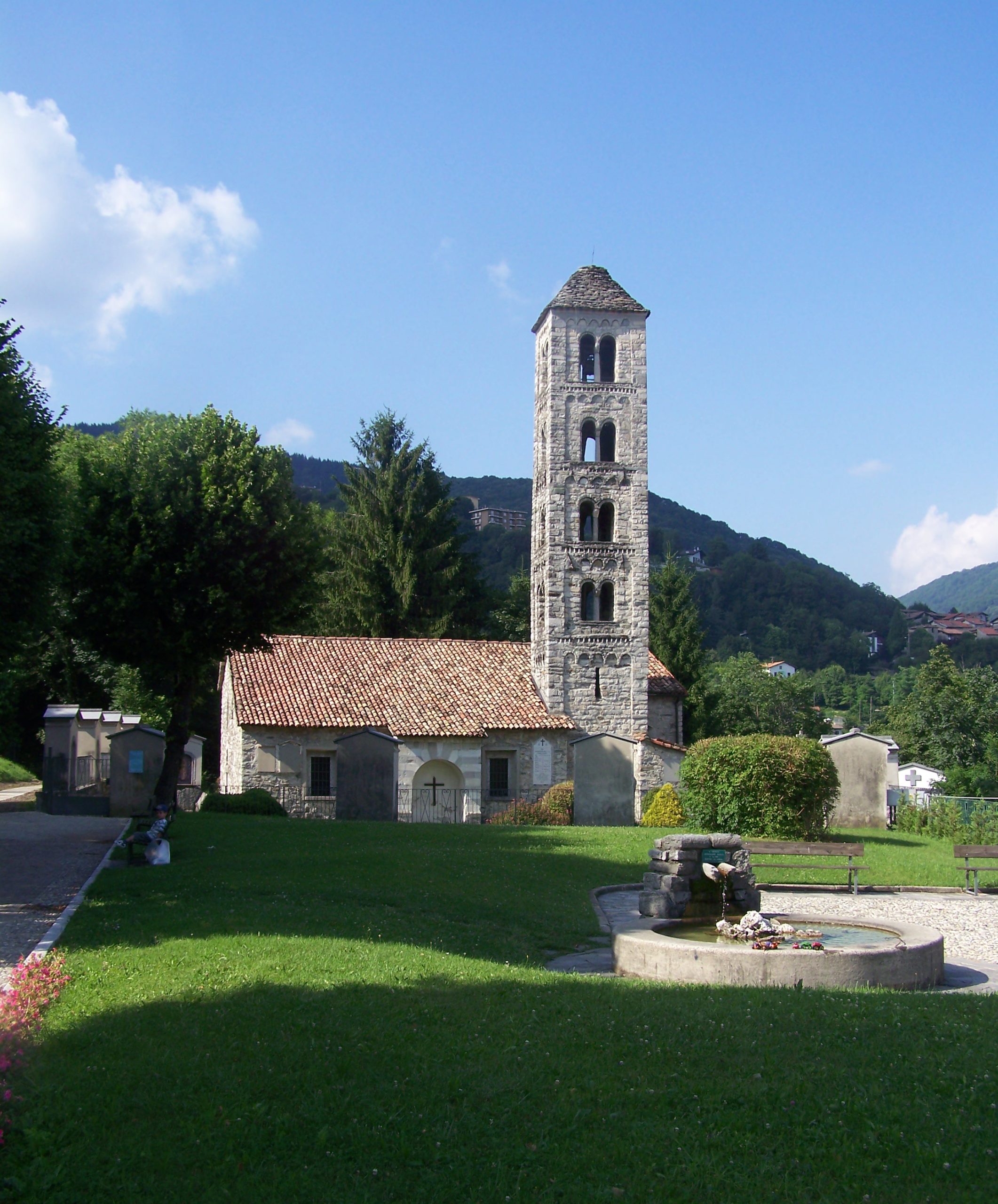 Kerk SS Cosmo e Damiano te Rezzago
